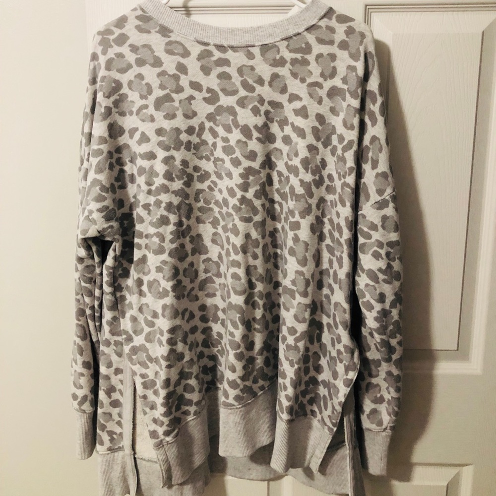 Gray Leopard Pullover